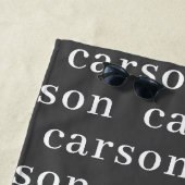 Charcoal Grey Simple Personalized Represtienaam Strandlaken (In situ)