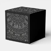 Charcoal Mandala Favor Box Bedankdoosjes (Achterkant)