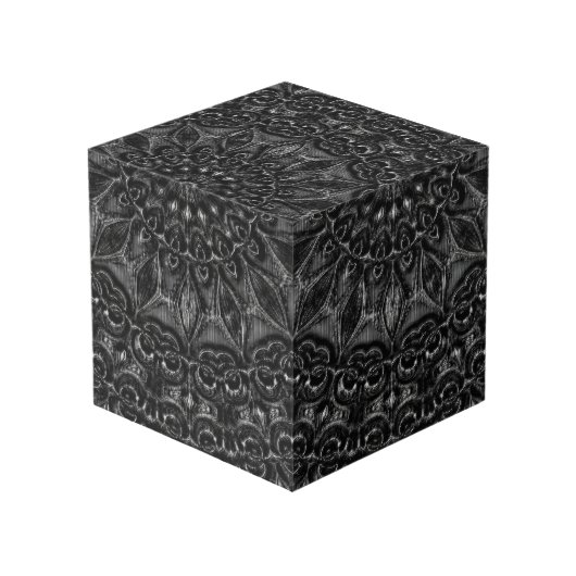 Charcoal Mandala Kubus (Achter hoekig)