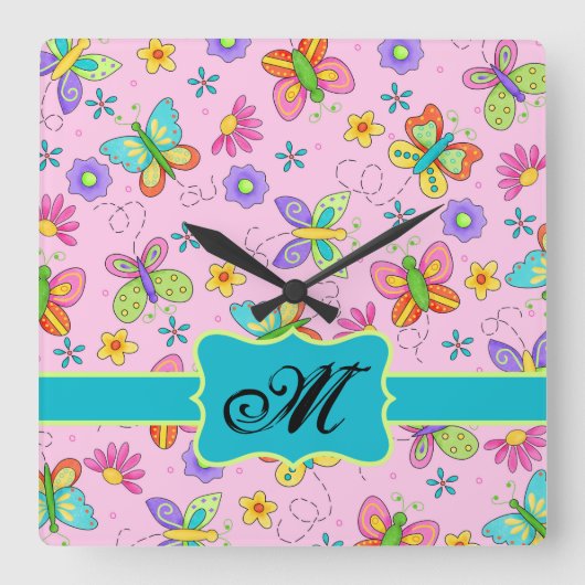 Charge Whimsy Butterflies Pink Monogram Vierkante Klok (Voorkant)