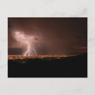 Charging Tucson Aankondigingskaart