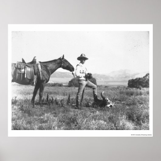 Charles Belden met paard en schedel. Poster (Voorkant)