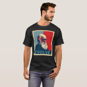 Charles Darwin Evolve Evolution Essential T-Shirt (Voorkant volledig)