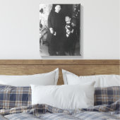 Charles Laughton als Canon Chasuble en Roger Lives Canvas Afdruk (Insitu (Slaapkamer))