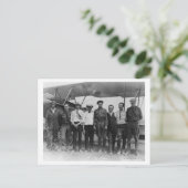 Charles Lindbergh met 7 mannen, waaronder Briefkaart (Staand voorkant)