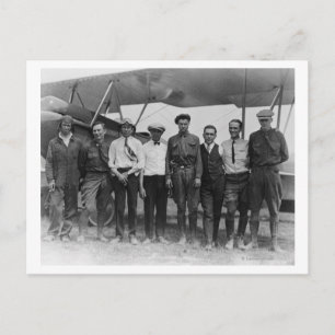 Charles Lindbergh met 7 mannen, waaronder Briefkaart