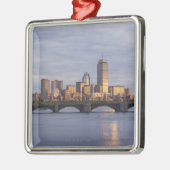 Charles River en de Longmede Bridge Metalen Ornament (Links)