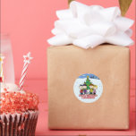 Charlie Brown en Friends Winter Birthday Ronde Sticker<br><div class="desc">Zet deze schattige sticker van Peanuts op je cadeau van de verjaardag.</div>