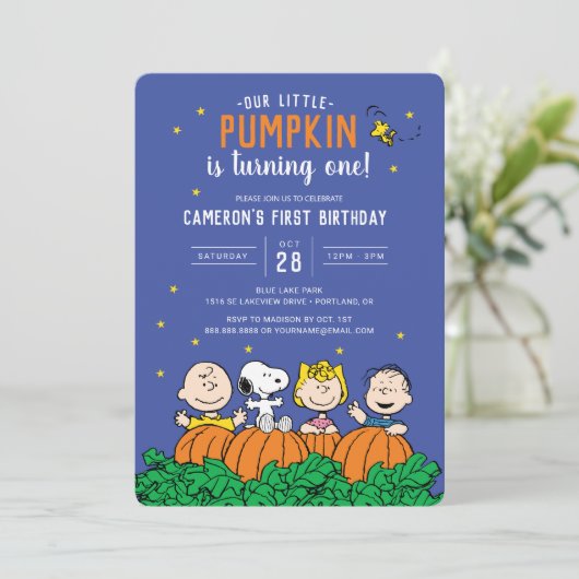 Charlie Brown en Gang Pumpkin First Birthday Kaart (Staand voorkant)