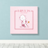 Charlie Brown & Snoopy - Liefde is een beste vrien Canvas Afdruk (Insitu (Houten vloer))