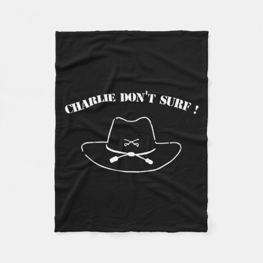 Charlie Don't Surf ! Fleece Deken (Voorkant)