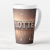Charlotte Naam in Druppelend Goud Latte Mok (Rechterhoek)