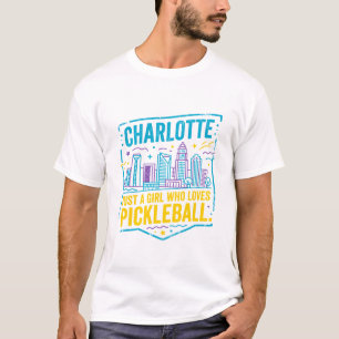 Charlotte North Carolina Pickleball Speler Skyline T-shirt