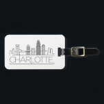 Charlotte, North Carolina Stylized Skyline Bagagelabel<br><div class="desc">Een uniek bagagelabel dat de prachtige stad Charlotte in North Carolina vertegenwoordigt. Dit label bevat een gestileerde illustratie van de unieke skyline van de stad met de naam eronder.</div>