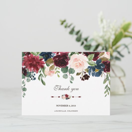 Charm Merlot Navy Blauwe Bloemen Bruiloft Dank je  Kaart (Staand voorkant)