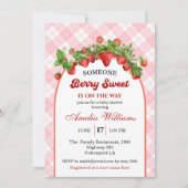 Charmante Arch Pink Strawberry Gingham Baby shower Kaart (Voorkant)