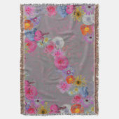 Charmante  bloemen op grijs deken (Voorkant Verticaal)