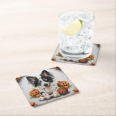 Charmante Gevlekte Hond: Halloween Whimsy met Mand Kartonnen Onderzetters (Insitu)