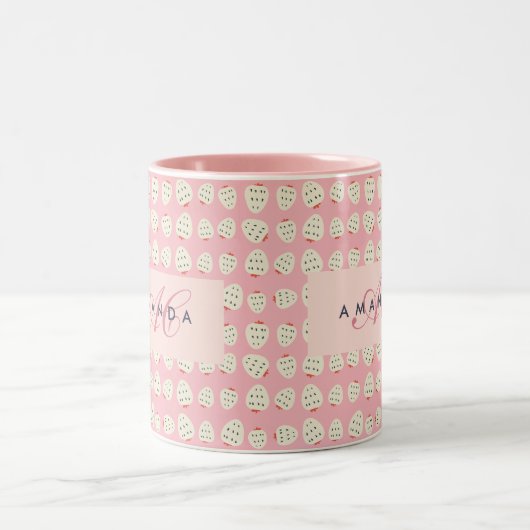 Charmante Girly Aardbei Patroon Monogram Geschenke Tweekleurige Koffiemok (Center)