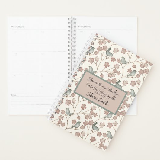 Charmante roze bloemige -geïnspireerde vogelpatroo planner (Display)
