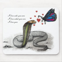 Charmante Slang en Butterfly Love Mousepad
