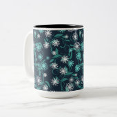 Charmante witte & Blauwgroen Bloemen Tweekleurige Koffiemok (Voorkant links)