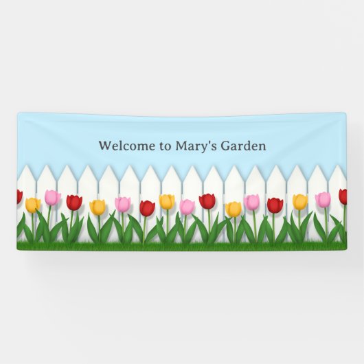 Charmante witte piket hek met tulpen op maat spandoek (Horizontaal)