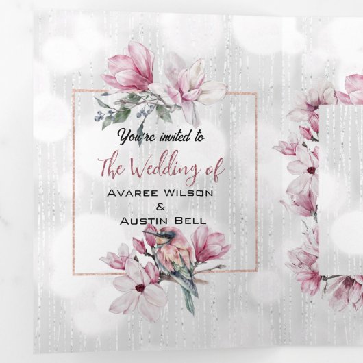 Charming Birds en Magnolia Blossom Drieluik Uitnodiging (Binnenzijde eerst)