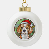 Charming Canine Cheer: Beagle thema Kerstmis Keramische Bal Ornament (Voorkant)
