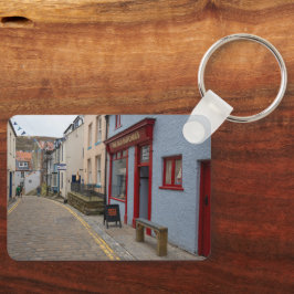 Charming Cobbled Street in Staithes Village Sleutelhanger