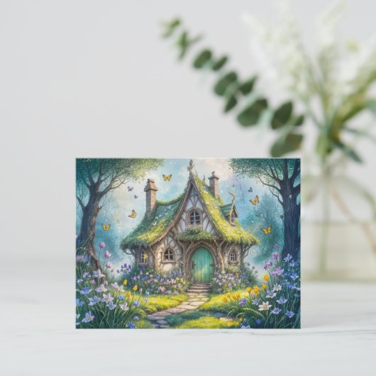 Charming Cottage with Crocus Blooms Briefkaart (Staand voorkant)