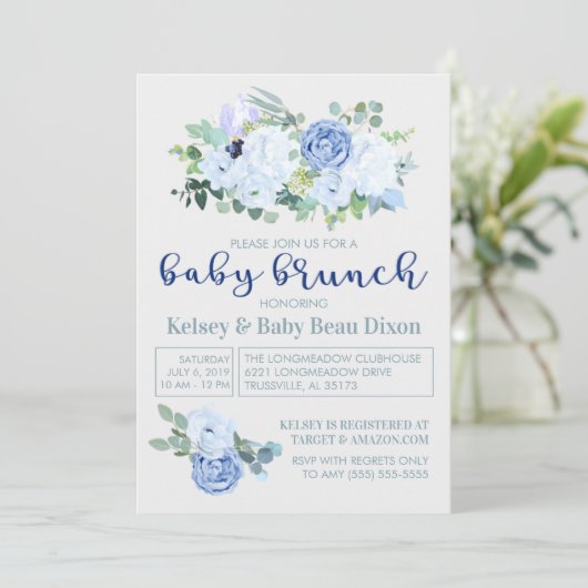 Charming & Modern Blue Floral Brunch Uitnodiging (Staand voorkant)