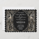 Charming Silver Art Deco Peacocks Wedding Kaart<br><div class="desc">Uniek ontwerp met een mix van oude wereldstijl faux zilveren deco-pauzes en een gedurfde,  moderne grafische aanpak. Het gebruik past hulpmiddel aan om uw info toe te voegen. U kunt ook de achtergrondkleur kiezen. Ga voor overeenkomende objecten naar het Collectie Glam Silver Art Deco Peacocks.</div>