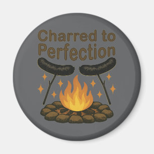 Charred to Perfection Grappige kampvuur hotdog Magneet