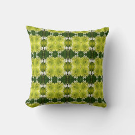 Chartreuse Green Abstract Hydrangea Blooms Patroon Kussen