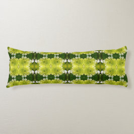 Chartreuse Green Abstract Hydrangea Blooms Patroon Lichaamskussen