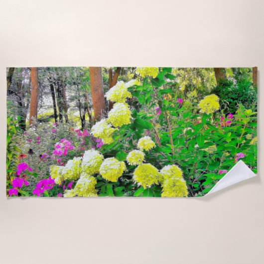 Chartreuse Green Limelight Hydrangea Garden Strandlaken (Voorkant)