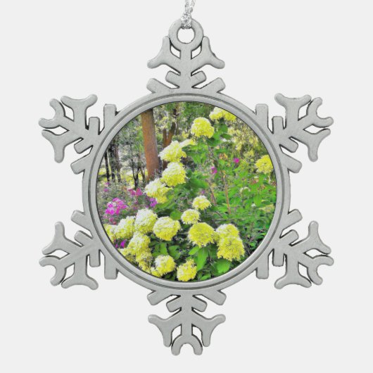 Chartreuse Green Limelight Hydrangea Garden Tin Sneeuwvlok Ornament (Voorkant)