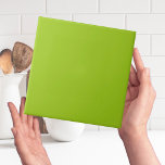 Chartreuse Groen Effen Kleur Effen Tegel Tegeltje<br><div class="desc">Dit eenvoudige, minimalistische en moderne ontwerp is een effen en effen kleur tegel ontwerp dat bij elk schema past. U kunt het gebruiken als een wandmuur als een hoogtepunt of hele tegel voor een backsplash in uw keuken of badkamer of modderruimte of ter vervanging van open haard tegels. Verkrijgbaar in...</div>