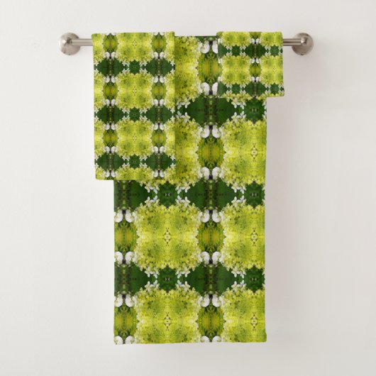 Chartreuse Groene Abstracte Hortensia Bloemen Patr Bad Handdoek (Insitu)