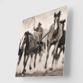 Chase I Vierkante Klok (Hoek)