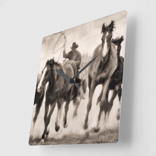 Chase I Vierkante Klok (Hoek)