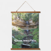 Chase Waterfalls Hangend Wandkleed (Voorkant)