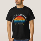 Chase Zonsondergangen: Inspirerend Sunset Esthetis T-shirt (Voorkant)