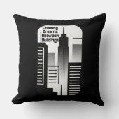 Chasing Dreams Between Buildings Urban Design Kussen (Voorkant)
