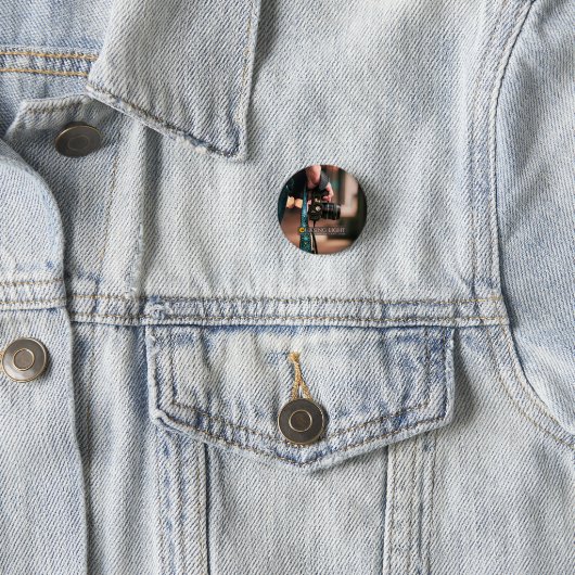 'Chasing Light Gallery' Ronde Button (In situ)