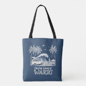 Chasing Waves at Waikiki Tote Bag (Achterkant)