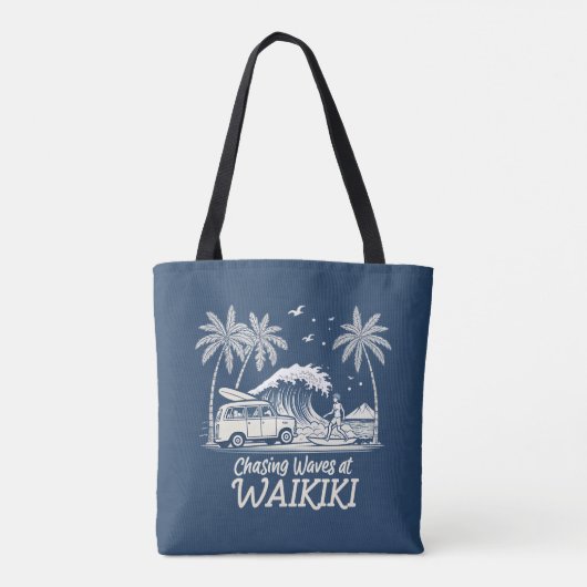 Chasing Waves at Waikiki Tote Bag (Achterkant)