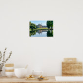 Chateau de Chantilly en reflectie in een vijver Poster (Keuken)