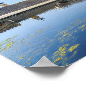 Chateau de Chantilly met reflectie in een vijver Poster (Hoek)